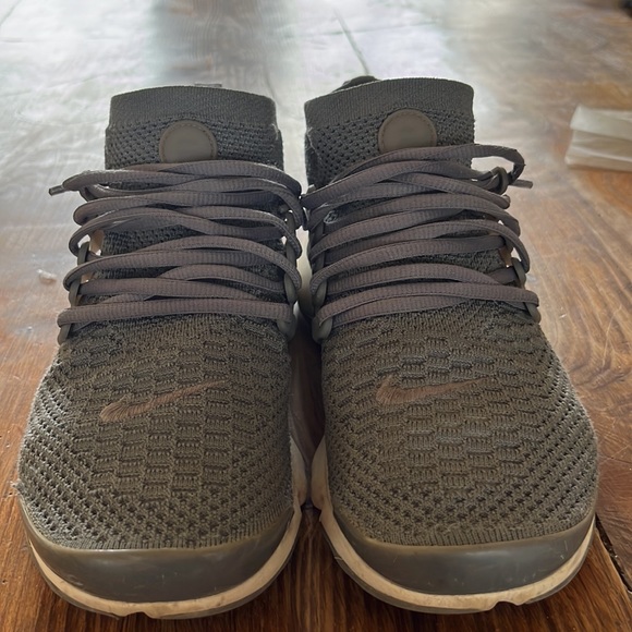 Nike flyknit pesto wolf grey - Picture 1 of 10
